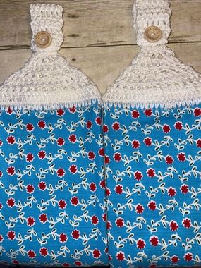 Pioneer Woman Set of Two Crochet Top Hanging Towels Single Thickness